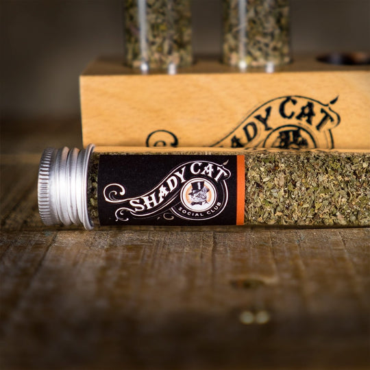 Made in USA Catnip Leaf & Flower Blend – Natural Catnip for Cats