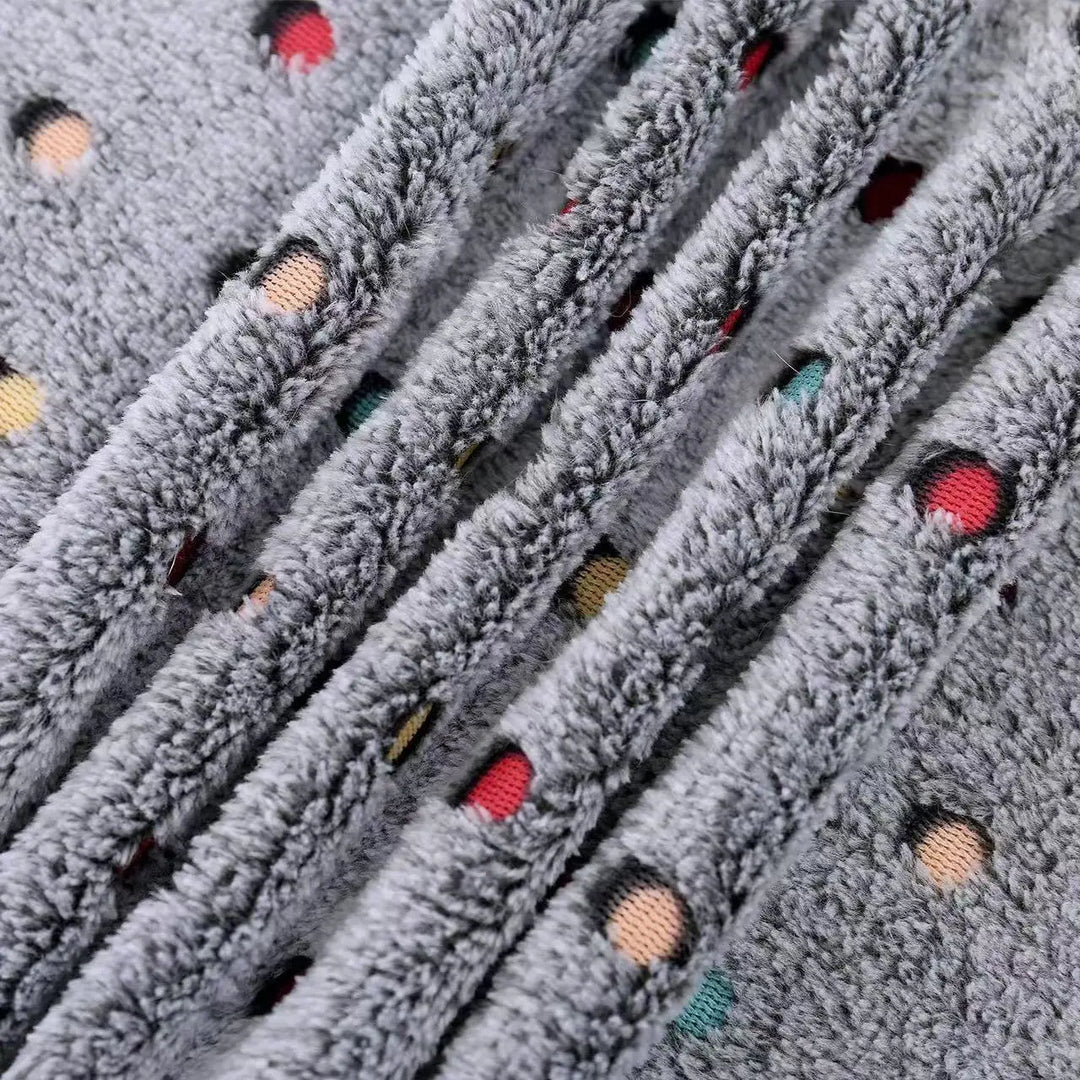 Super Soft Cute Kitty Flannel Blanket – Cozy Cat Throw in 3 Colors & Multiple Sizes