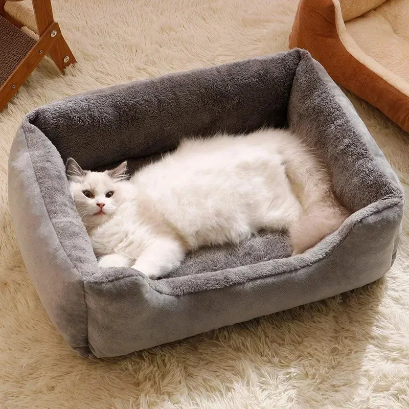 Plush Cat Bed – Cozy Pet Bed in 2 Sizes & 3 Colors